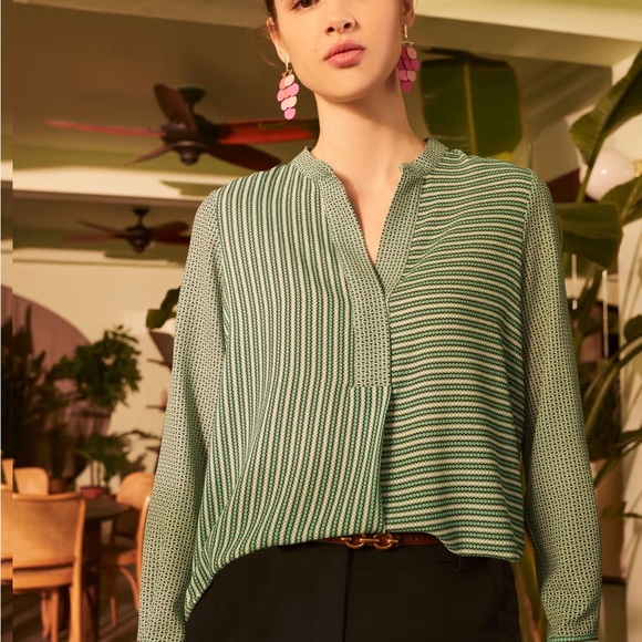 Geometric Print Long Sleeve Blouse - Picture 2 of 7